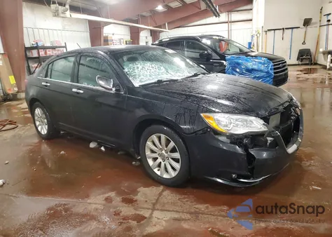 2014 Chrysler 200 Limited z USA, uszkodzony, nr VIN 1C3CCBCGXEN176819